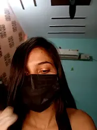 poojaji690 webcam model stream image