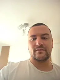 KarlosCarutox webcam model stream image