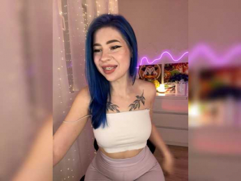 LadyAlis webcam model stream image