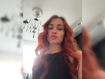 Aliice-Al webcam model stream image