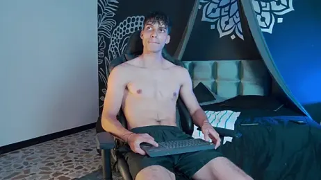 AlessioVitale webcam model stream image