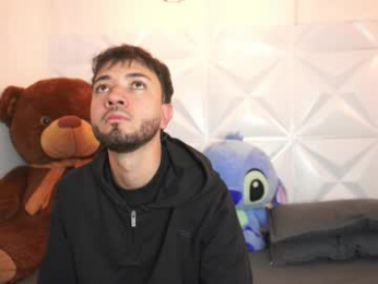 league_of_lovers2 webcam model stream image