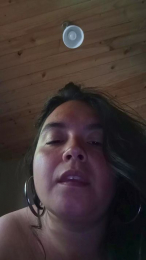 Clariskura webcam model stream image