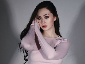 LeilaYildiz webcam model stream image