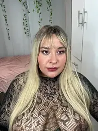 Nailealipsglossy webcam model stream image