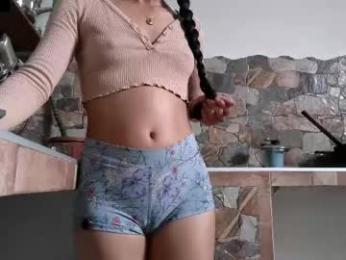 minikunis webcam model stream image