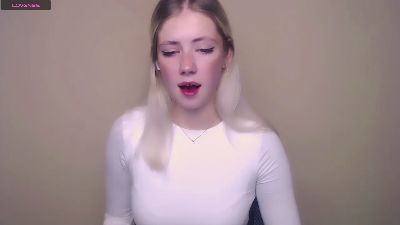 AliceMeaww_ webcam model stream image