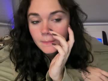 queencassidyy webcam chaturbate model stream image