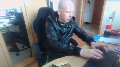 Piercing888 webcam model stream image