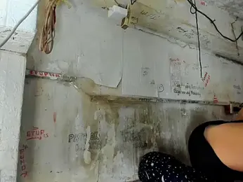 manilafoxts webcam model stream image