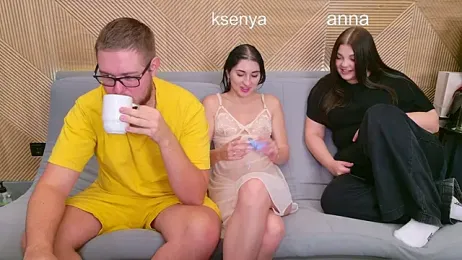 Ksenny webcam stripchat model stream image