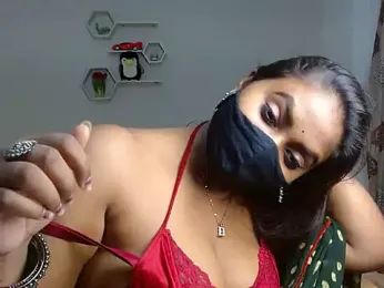 Hotginni4 webcam model stream image
