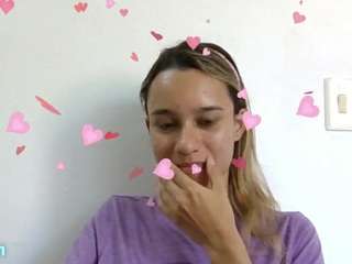 kelayabrunette webcam model stream image