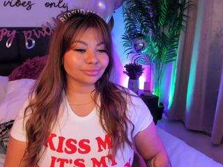 mollywhite webcam model stream image