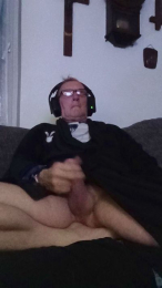 Tonyfrie webcam model stream image