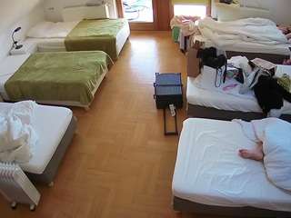 voyeurcam-julmodels-bed-6 webcam model stream image