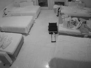 voyeurcam-julmodels-bed-6 webcam model stream image