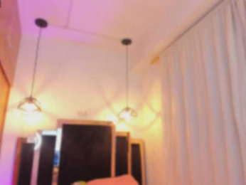 Cassiestevens webcam model stream image