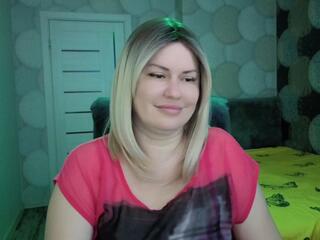 Crystall Eyes webcam model stream image