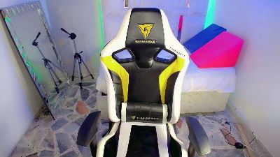 D_moneyy_ webcam model stream image