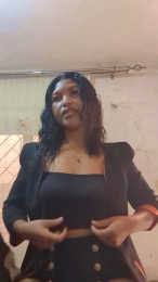 honesexy webcam model stream image