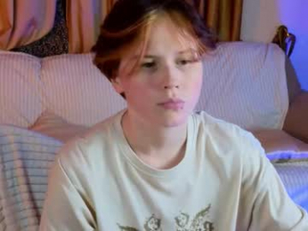 berry_assortment webcam chaturbate model stream image