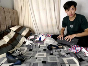 pinkpokemons webcam model stream image