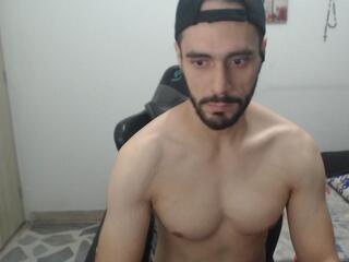 Jusstin I webcam model stream image