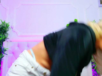 AriannaSins webcam model stream image