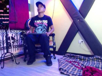 FantasyWish webcam model stream image