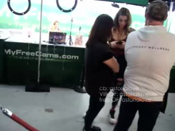 astorialove webcam model stream image