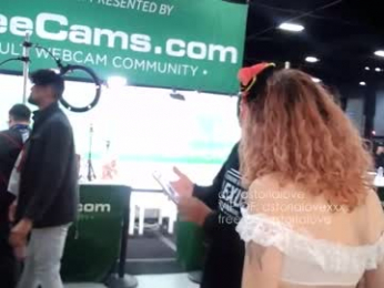 astorialove webcam model stream image