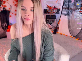 BlushMikki webcam model stream image