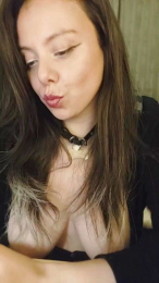 KimieChan webcam model stream image