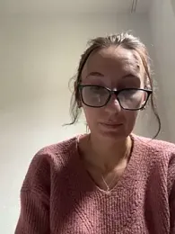 Emilia_Mausi webcam model stream image