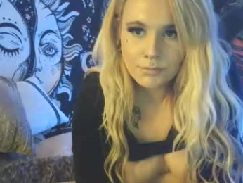 devyn_winter webcam model stream image