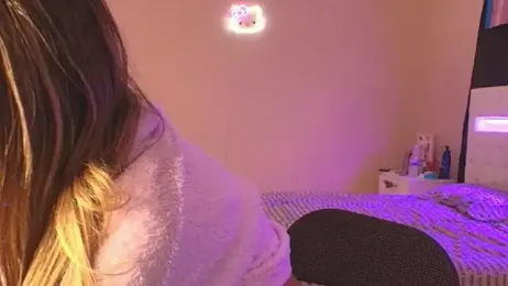 missvalen webcam model stream image