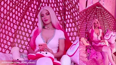 dana_more webcam model stream image