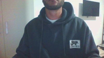 Surfer_30 webcam model stream image