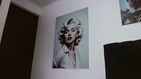 Hendry_ webcam model stream image