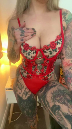 Ladyofthenight7 webcam cam4 model stream image