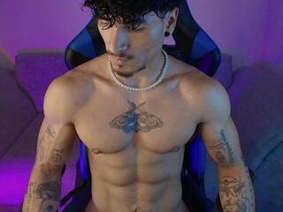 Brayls Dwayne webcam flirt4free model stream image