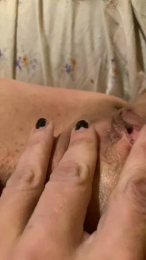 pissriot webcam model stream image