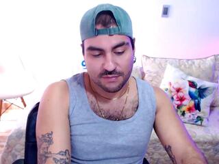 Santiago Santini webcam flirt4free model stream image