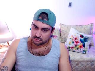 Santiago Santini webcam flirt4free model stream image
