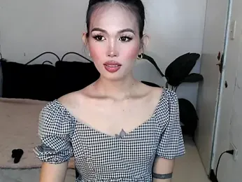 Lara_Salvatore webcam model stream image