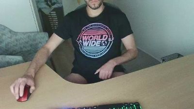 nuerololo webcam cam4 model stream image