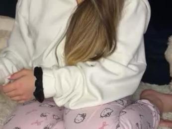 naughtysecretsde webcam model stream image