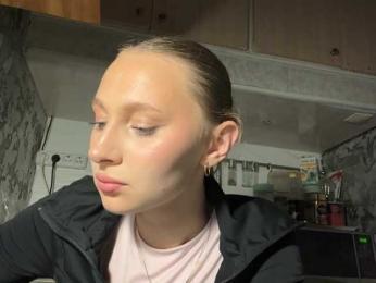 enchanty-shawty webcam bongacams model stream image