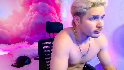 AlexPierss webcam model stream image